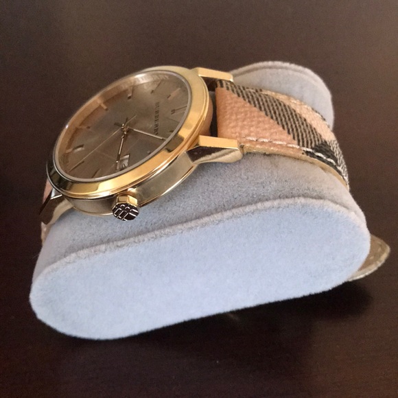 Burberry Watch - Picture 2 of 4